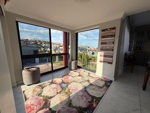 4 Bedroom Property for Sale in Monte Christo Western Cape